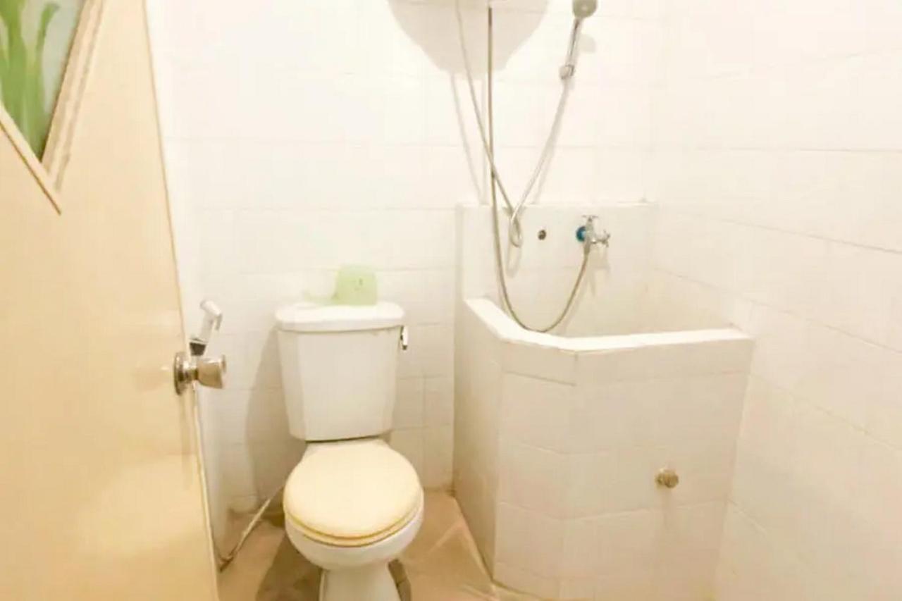 Hotel Shabine Rungkut Mitra Reddoorz Surabaya Ngoại thất bức ảnh